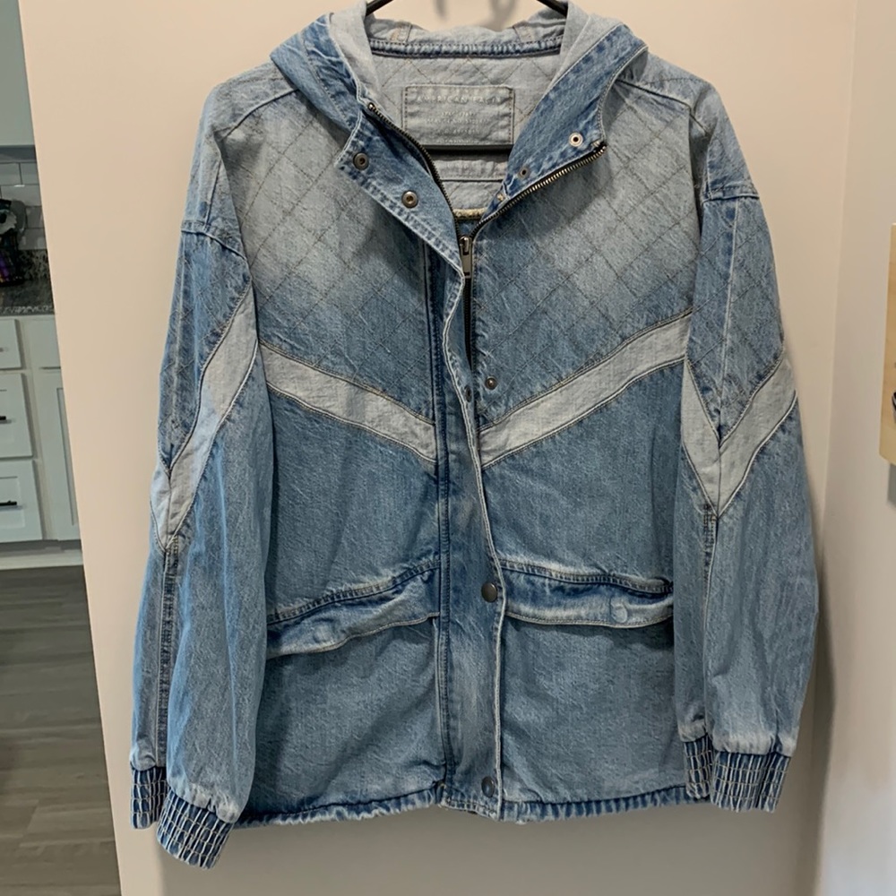 american eagle denim jacket - image 1